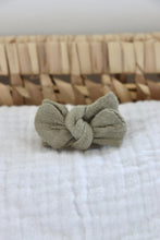 Charger l&#39;image dans la galerie, Anna gaze Olive